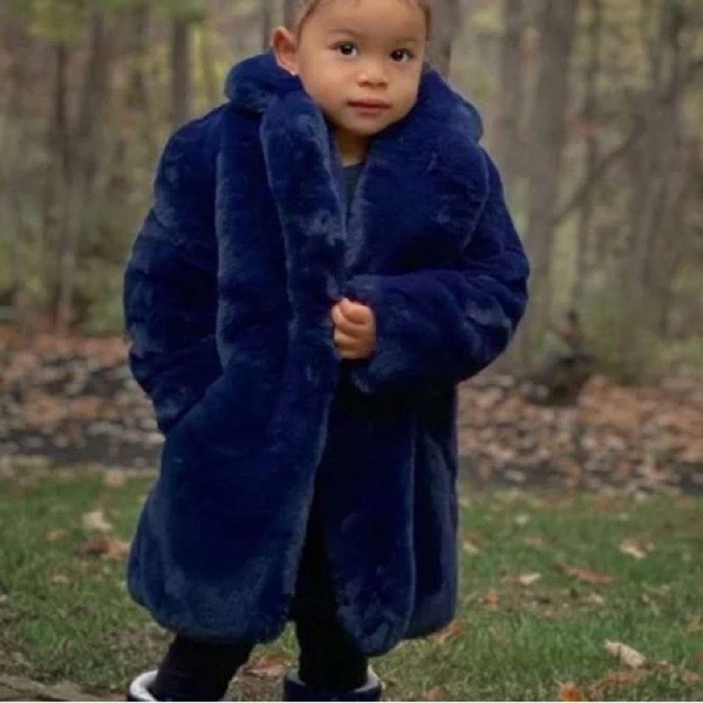 APPARIS Stella Faux Fur Coat in Navy